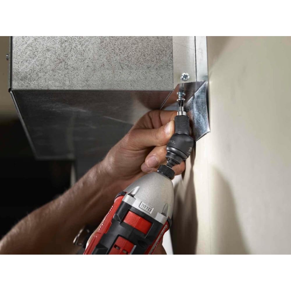 Угловая насадка KNUCKLE™SHOCKWAVE™ + 10 бит в комплекте  MILWAUKEE 4932459781