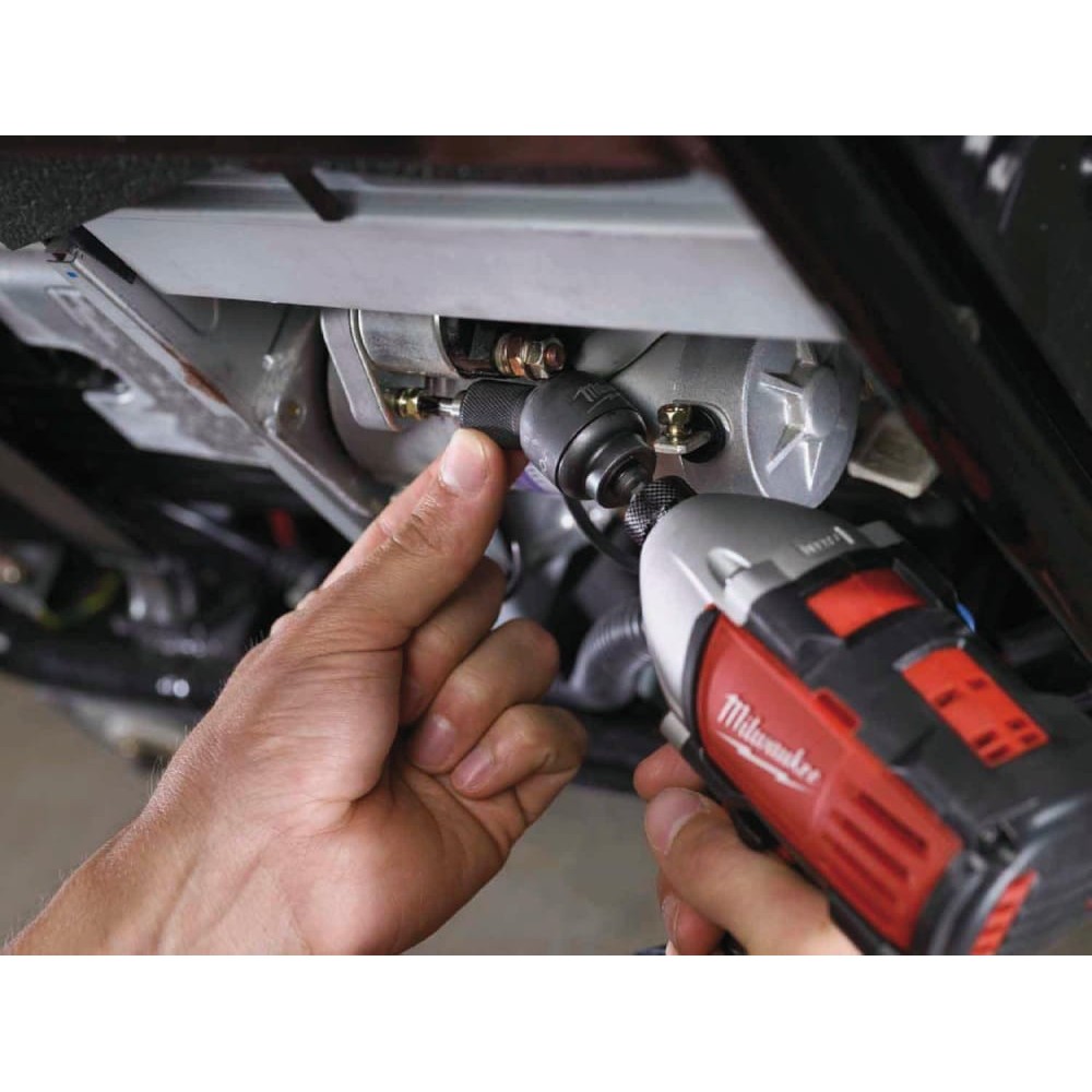 Угловая насадка KNUCKLE™SHOCKWAVE™ + 10 бит в комплекте  MILWAUKEE 4932459781