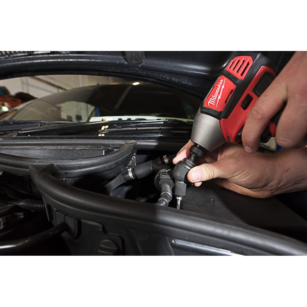 Угловая насадка KNUCKLE™SHOCKWAVE™ + 10 бит в комплекте  MILWAUKEE 4932459781