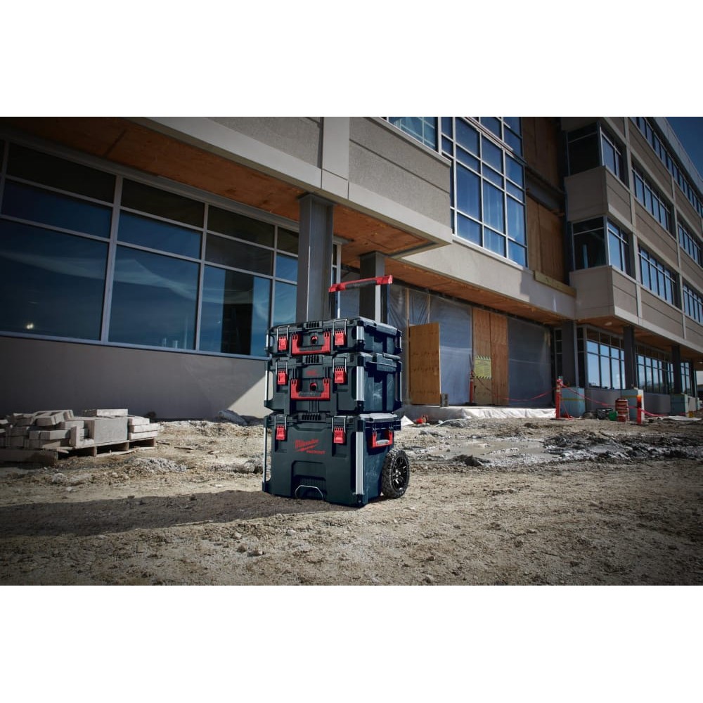 Ящик для інструментів на колесах PACKOUT MILWAUKEE TROLLEY BOX (560x410x650мм)