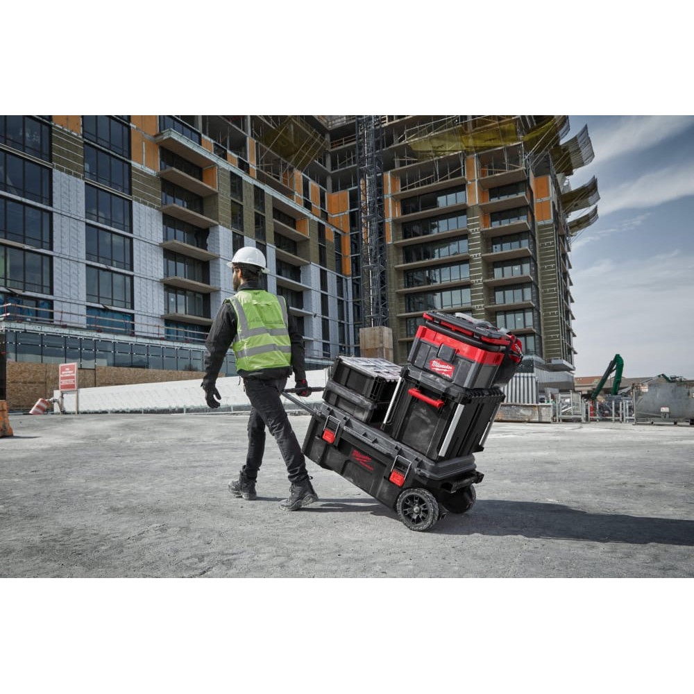 Кейс для инструмента на колесах XL PACKOUT MILWAUKEE, (965x609x401мм)