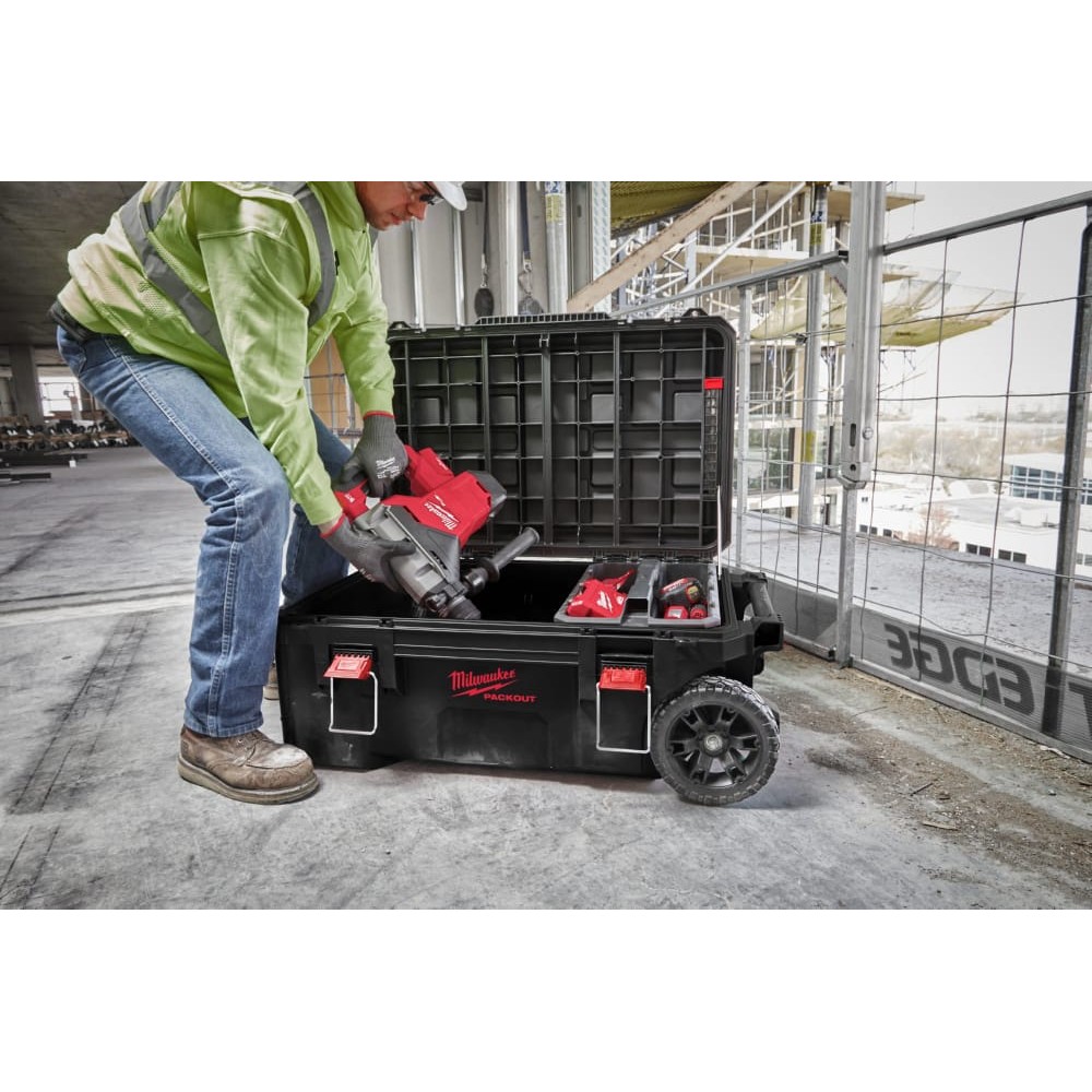 Кейс для инструмента на колесах XL PACKOUT MILWAUKEE, (965x609x401мм)
