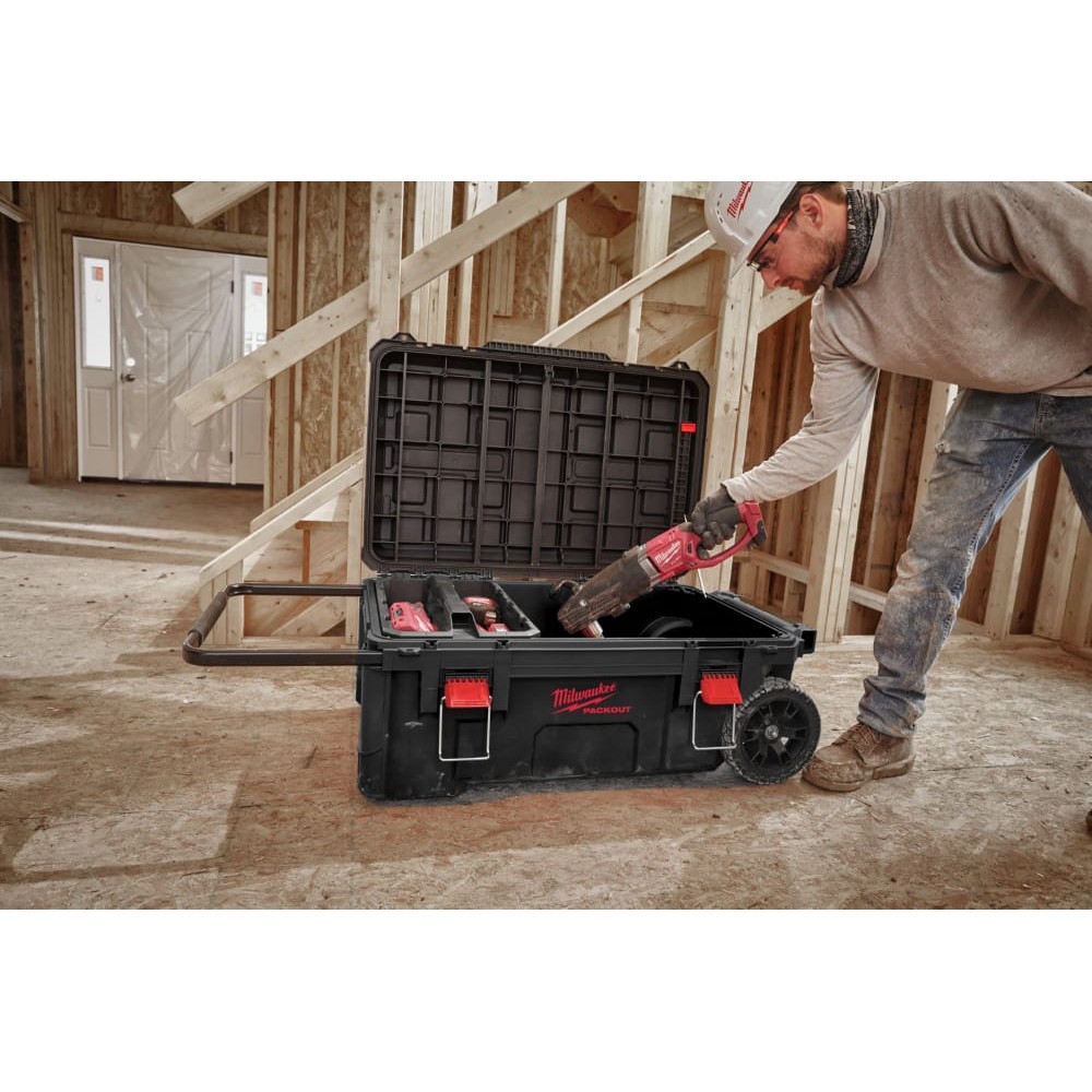 Кейс для инструмента на колесах XL PACKOUT MILWAUKEE, (965x609x401мм)