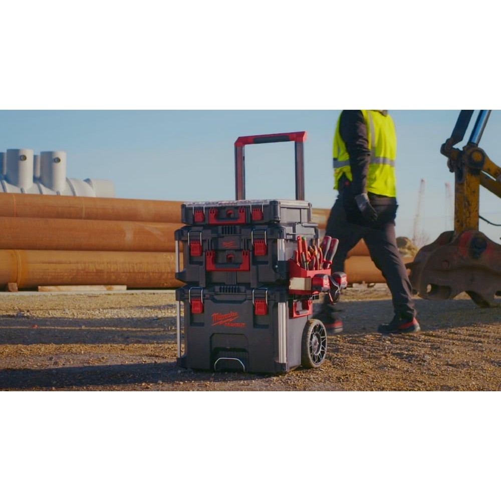 Полиця з металевою пластиною для кейсів PACKOUT™ MILWAUKEE (154x294x120мм)