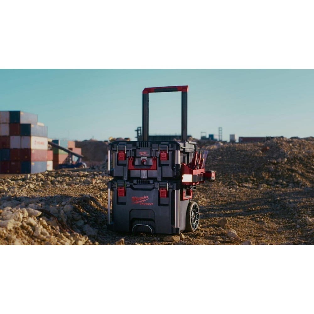 Полиця з металевою пластиною для кейсів PACKOUT™ MILWAUKEE (154x294x120мм)
