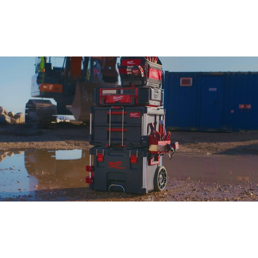 Полиця з металевою пластиною для кейсів PACKOUT™ MILWAUKEE (154x294x120мм)