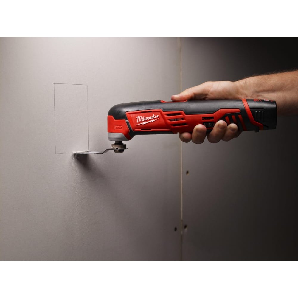 Інструмент багатофункціональний акумуляторний MILWAUKEE M12 MT-402B (ЗУ+2ак.Х4Ач+сумка)