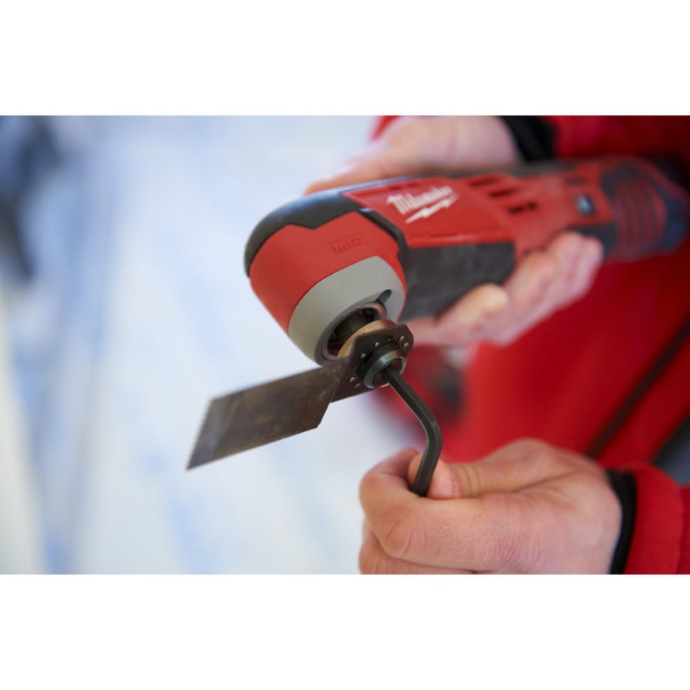 Інструмент багатофункціональний акумуляторний MILWAUKEE M12 MT-402B (ЗУ+2ак.Х4Ач+сумка)