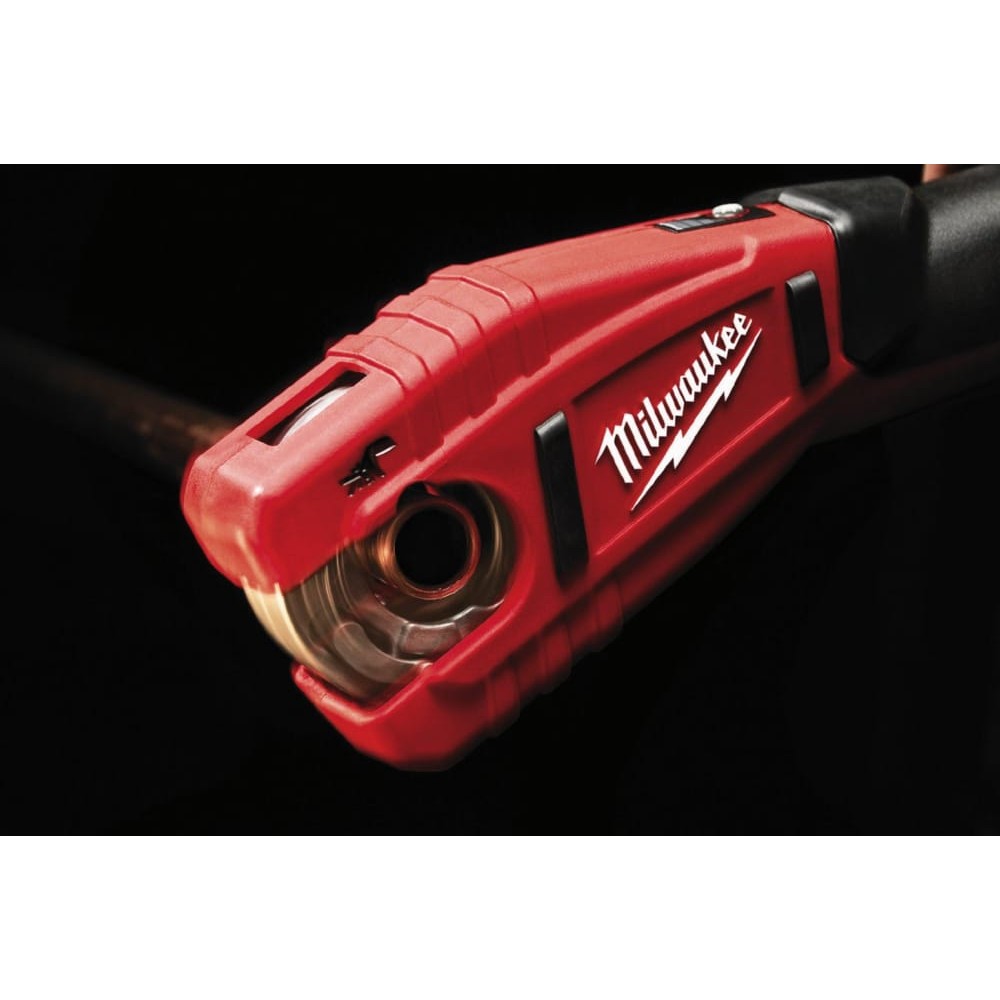 Труборез аккумуляторный по медным трубам MILWAUKEE C12 PC-0 (каркас)