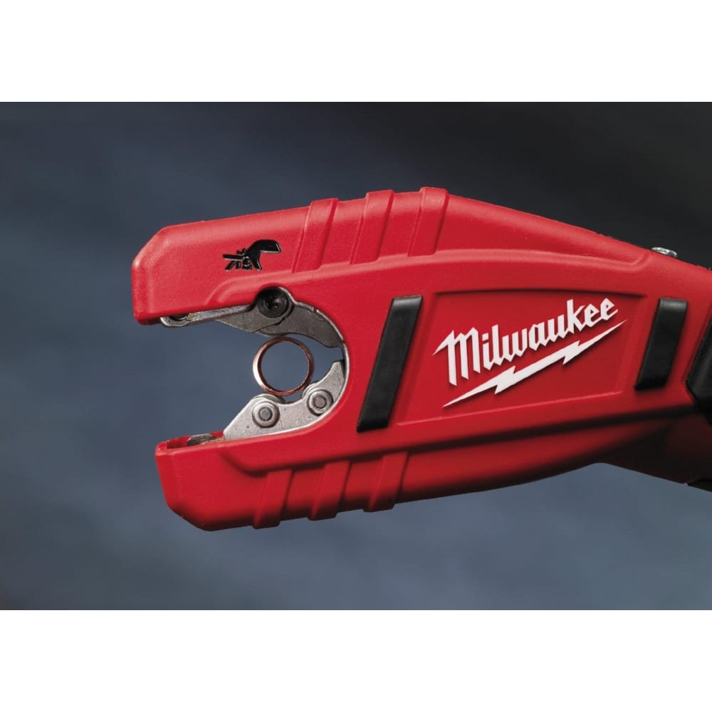 Труборез аккумуляторный по медным трубам MILWAUKEE C12 PC-0 (каркас)