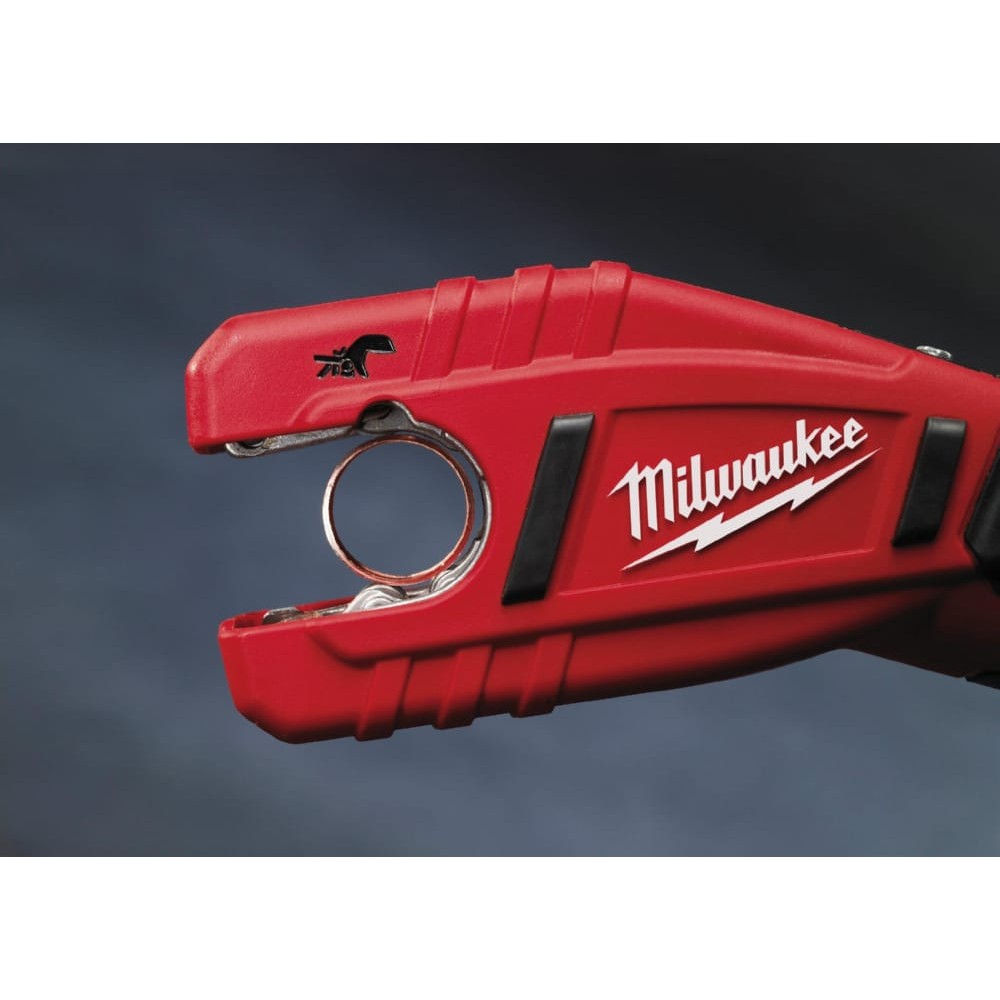 Труборез аккумуляторный по медным трубам MILWAUKEE C12 PC-0 (каркас)
