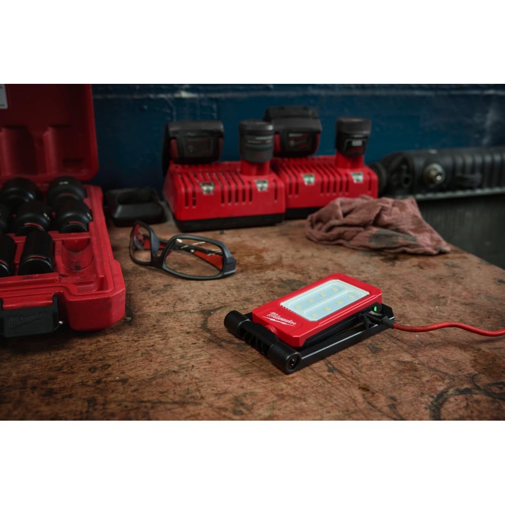 Ліхтар світлодіодний акумуляторний Micro-USB MILWAUKEE, IR FFL 500 люмен