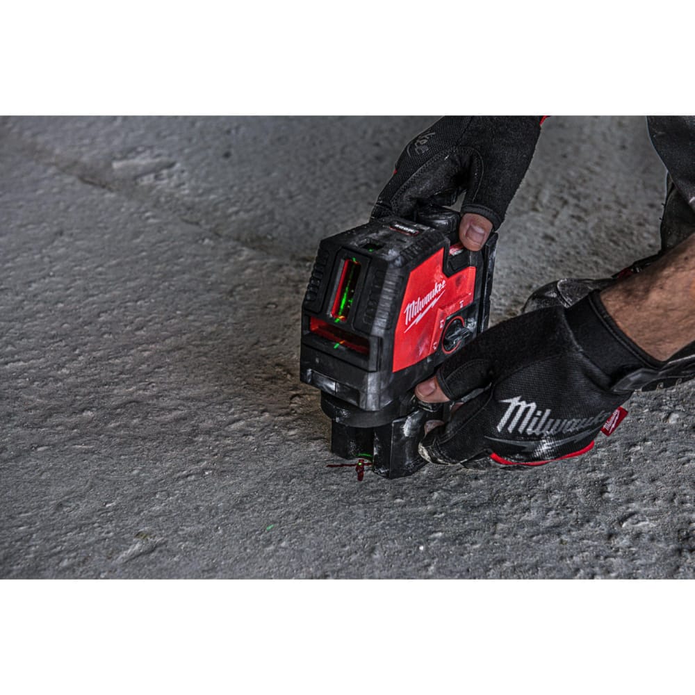Нивелир лазерный аккумуляторный MILWAUKEE L4 CLLP-301C
