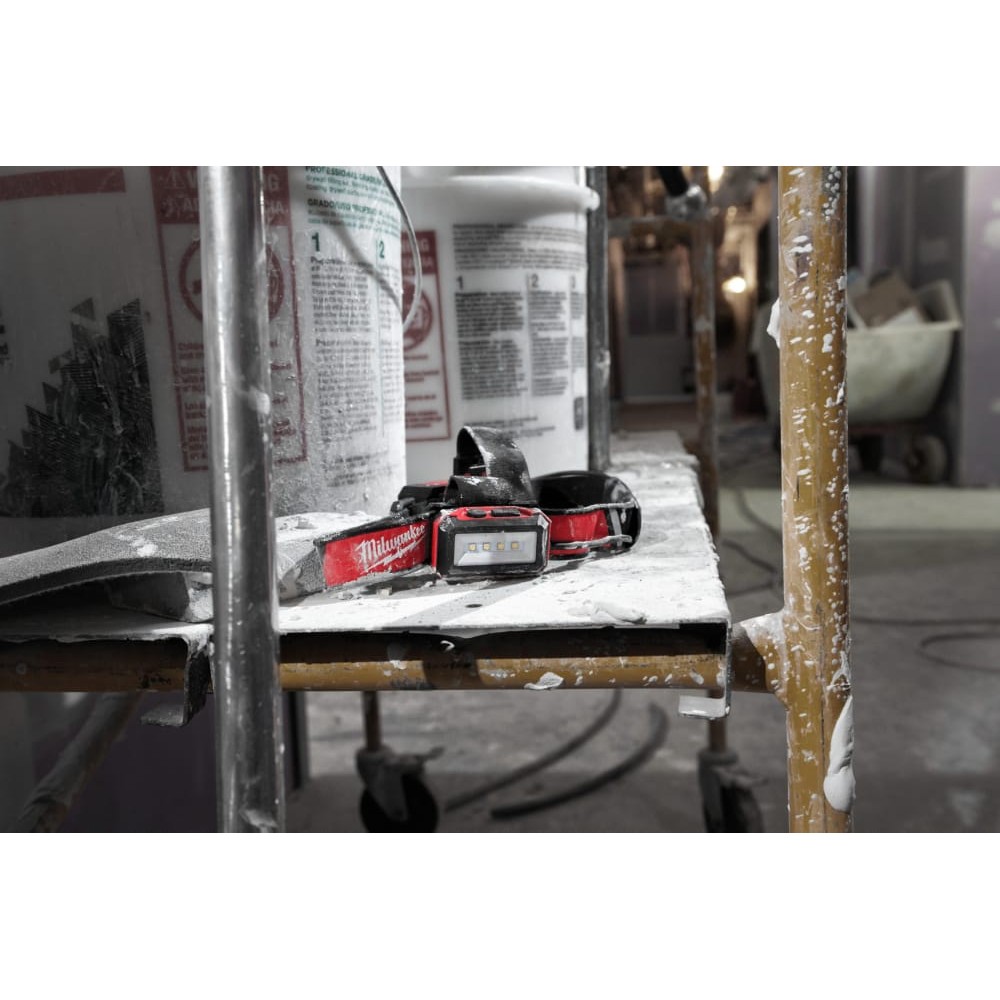 Ліхтар світлодіодний акумуляторний налобний (зарядка через USB) MILWAUKEE L4 HLRP-301