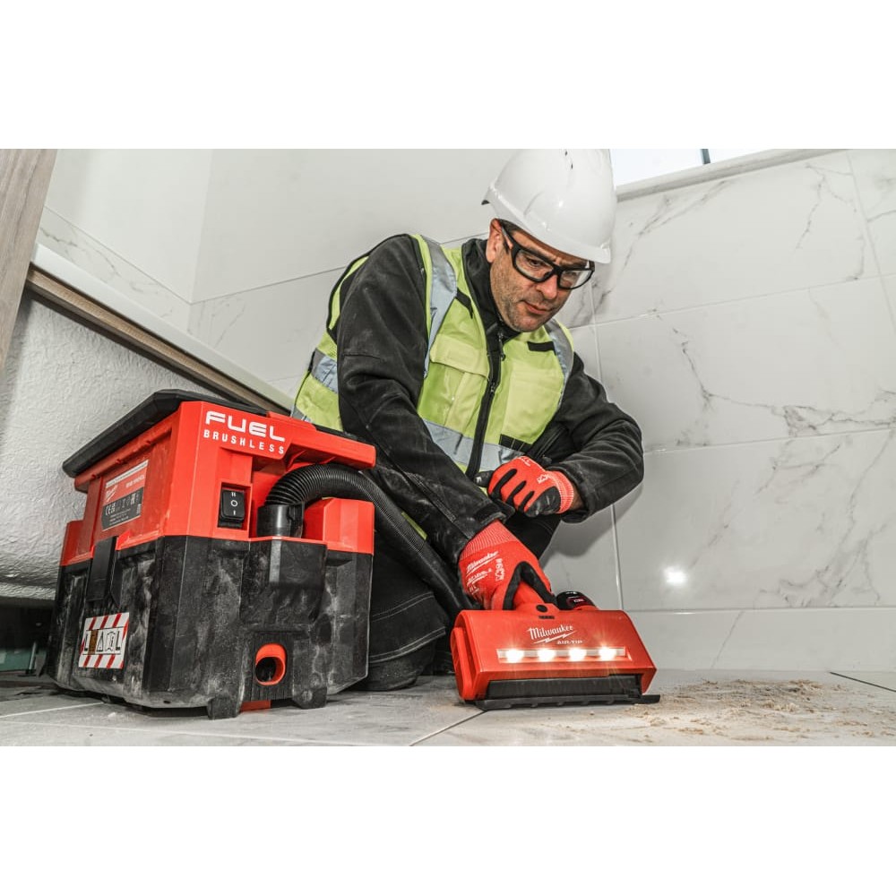 Насадка аккумуляторная на пылесос для напольного покрытия MILWAUKEE M12 AUN-0