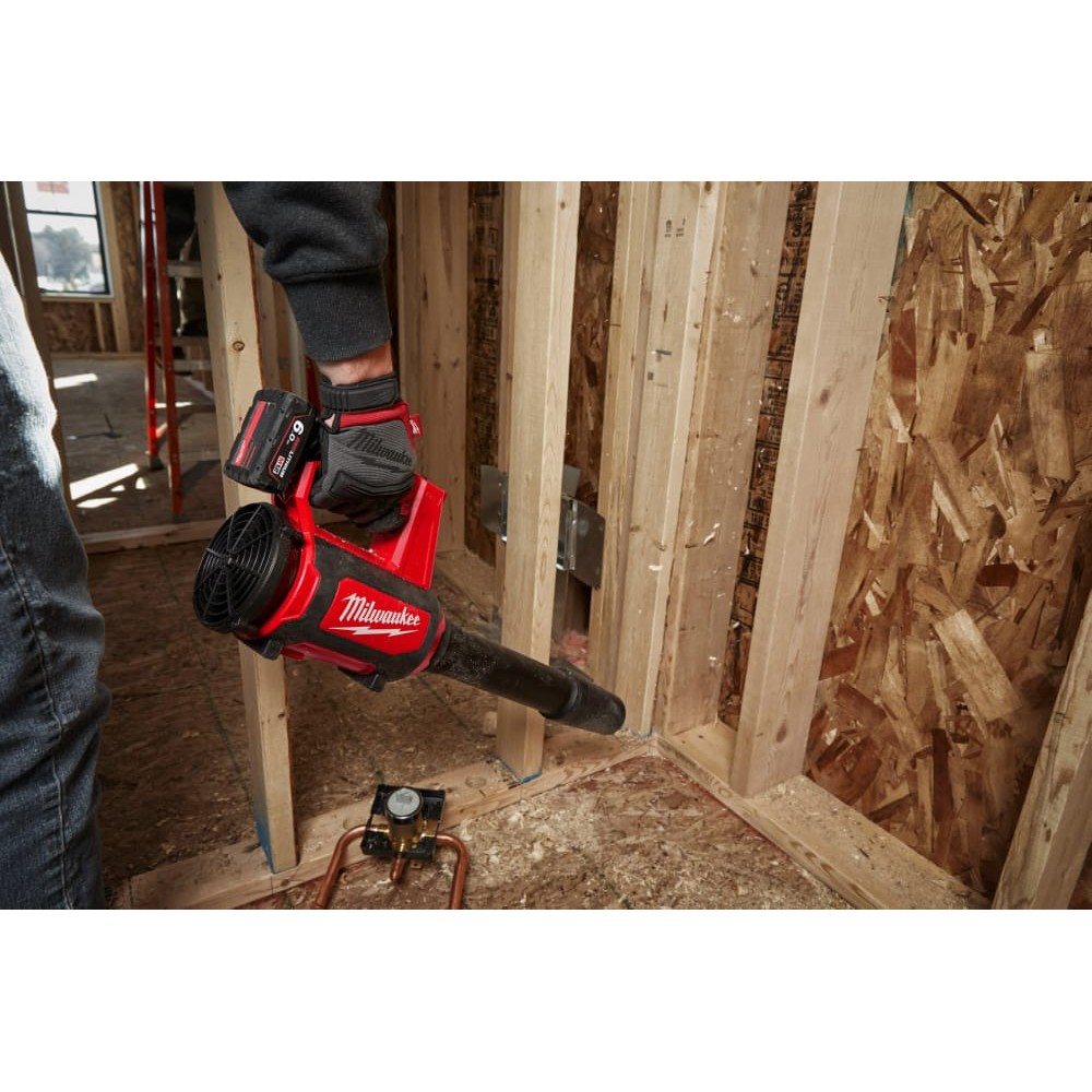 Повітродувка акумуляторна безщіткова MILWAUKEE M12 BBL-0 (каркас)