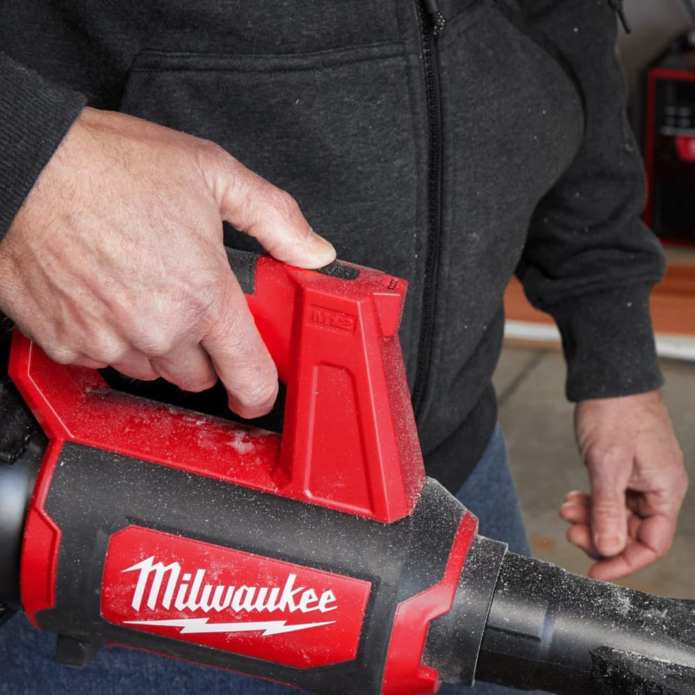 Повітродувка акумуляторна безщіткова MILWAUKEE M12 BBL-0 (каркас)