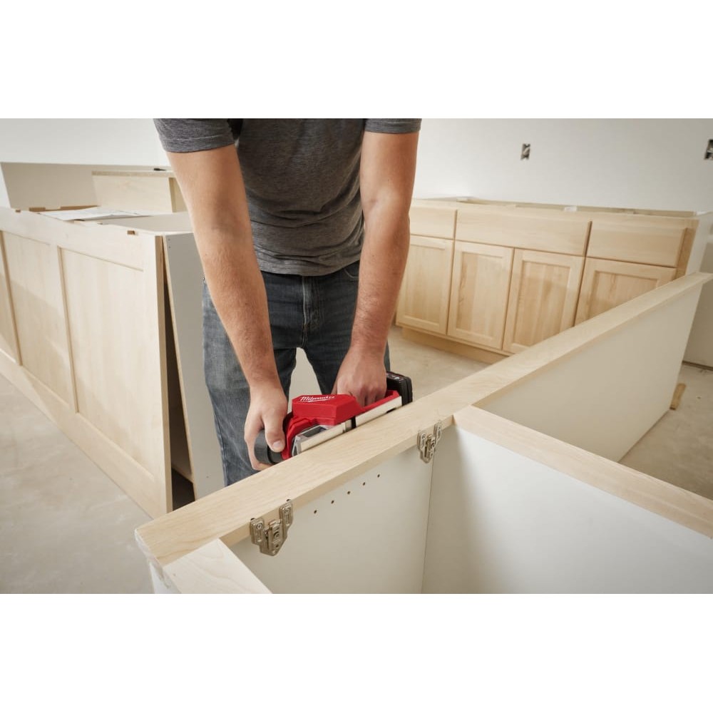 Рубанок акумуляторний безщітковий MILWAUKEE M12 BLP-402X (ЗУ+2акк.Х4Ач+HDкейс)