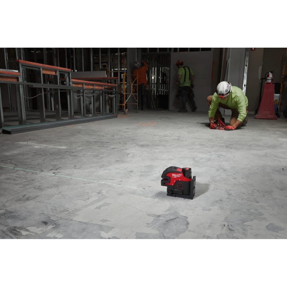 Нівелір 4х точковий лазерний акумуляторний MILWAUKEE M12 CLL4P-301C (зелений промінь) (ЗУ+1Х3Ач+кейс)
