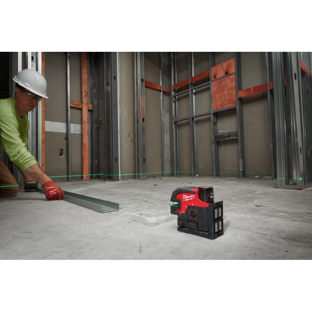 Нівелір 4х точковий лазерний акумуляторний MILWAUKEE M12 CLL4P-301C (зелений промінь) (ЗУ+1Х3Ач+кейс)
