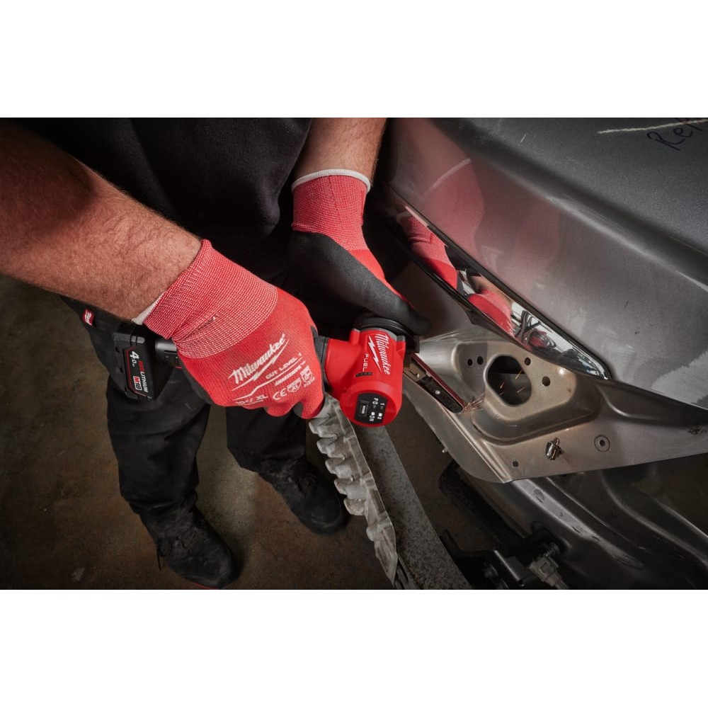 Шлифмашина ленточная аккумуляторная бесщеточная MILWAUKEE M12 FBFL13-402B (13мм) (ЗУ+2Х4Ач+сумка)