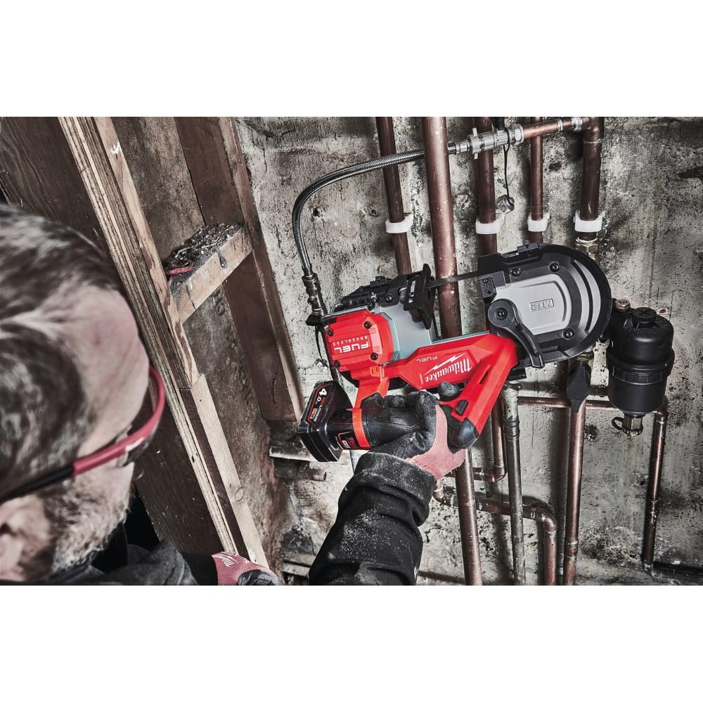 Пила стрічкова акумуляторна безщіткова MILWAUKEE M12 FBS64-402C (ЗУ+2акк.Х4Ач+кейс)
