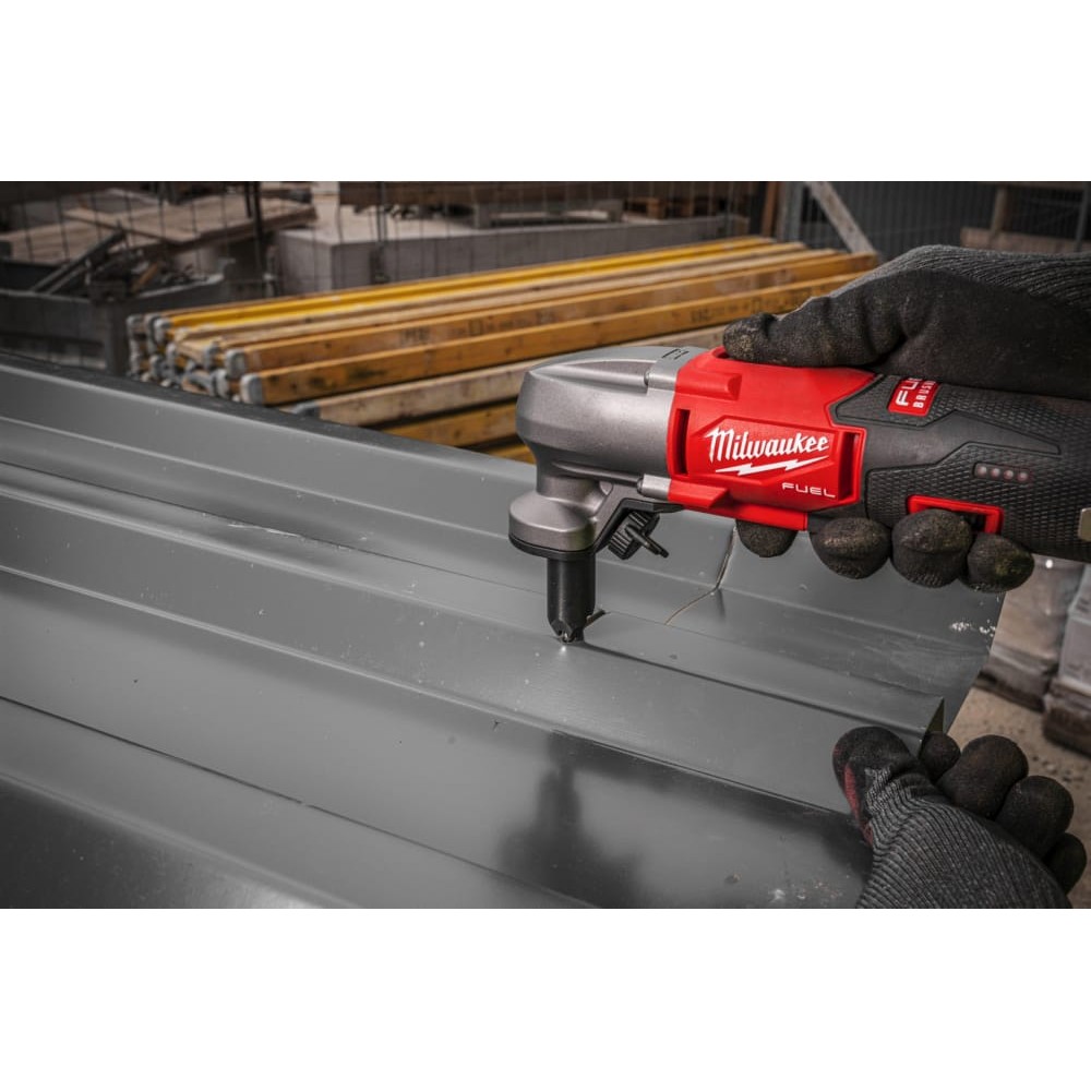 Ножницы по металлу аккумуляторные бесщёточный MILWAUKEE M12 FNB16-402X (ЗУ+2акк.Х4Ач+HDкейс)