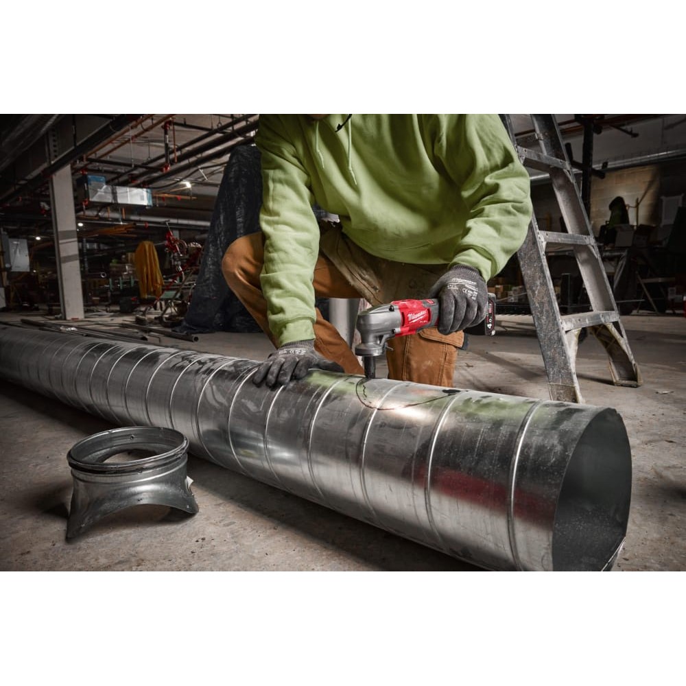 Ножницы по металлу аккумуляторные бесщёточный MILWAUKEE M12 FNB16-402X (ЗУ+2акк.Х4Ач+HDкейс)