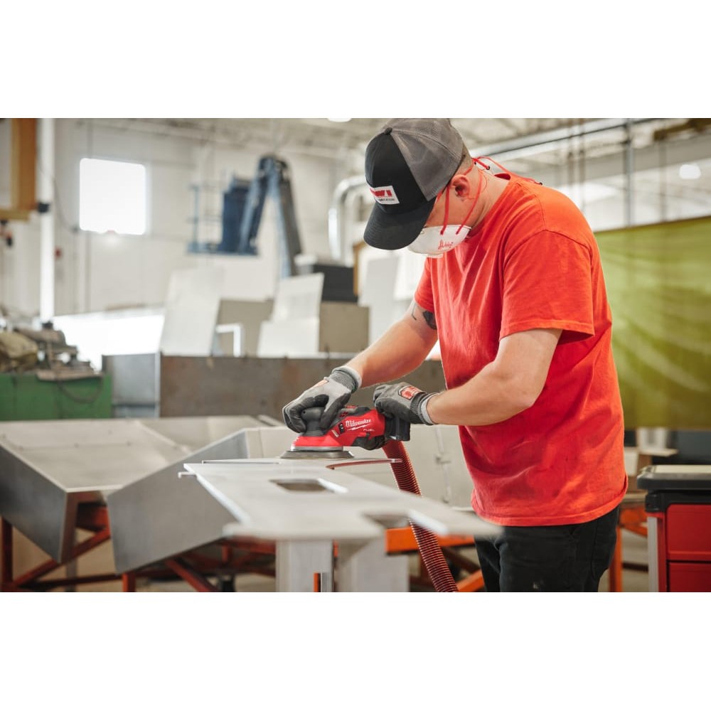 Шліфмашина ексцентрикова акумуляторна безщіткова MILWAUKEE M12 FROS5-0 Ø150мм (каркас)
