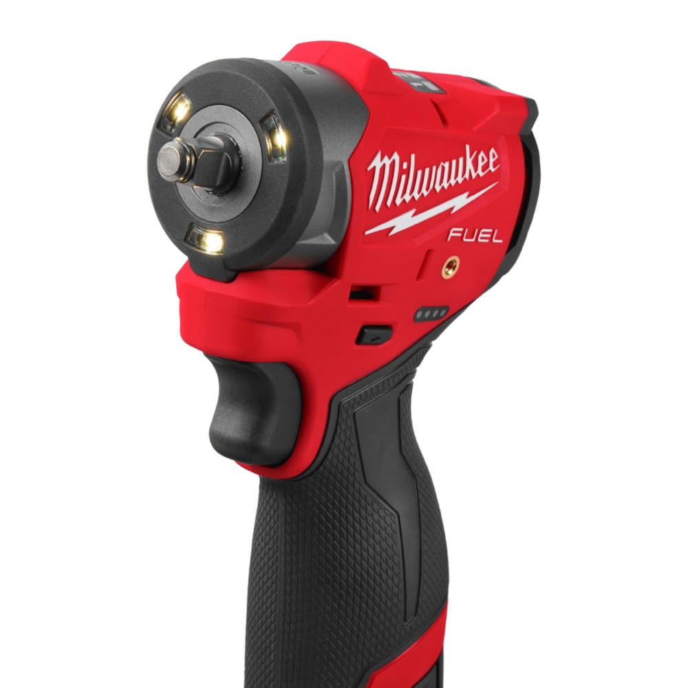 Гайковерт аккумуляторный бесщеточный MILWAUKEE 3/8'' (305 Нм) M12 FSCIWF38-252X, с кольцом