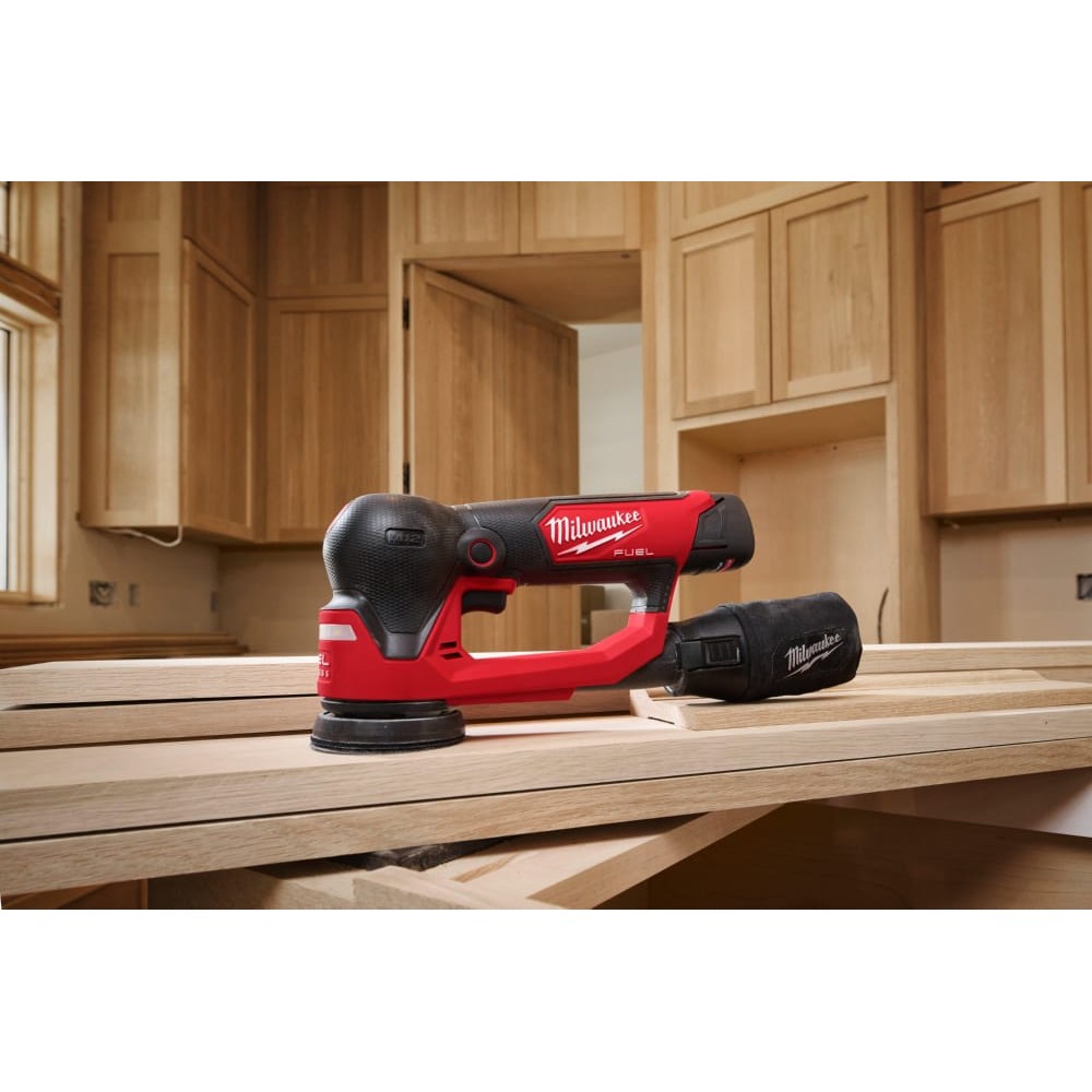 Шліфмашина ексцентрикова акумуляторна MILWAUKEE M12 FSDR75-202B, Ø75мм (ЗУ+2акк.Х2Ач+сумка)