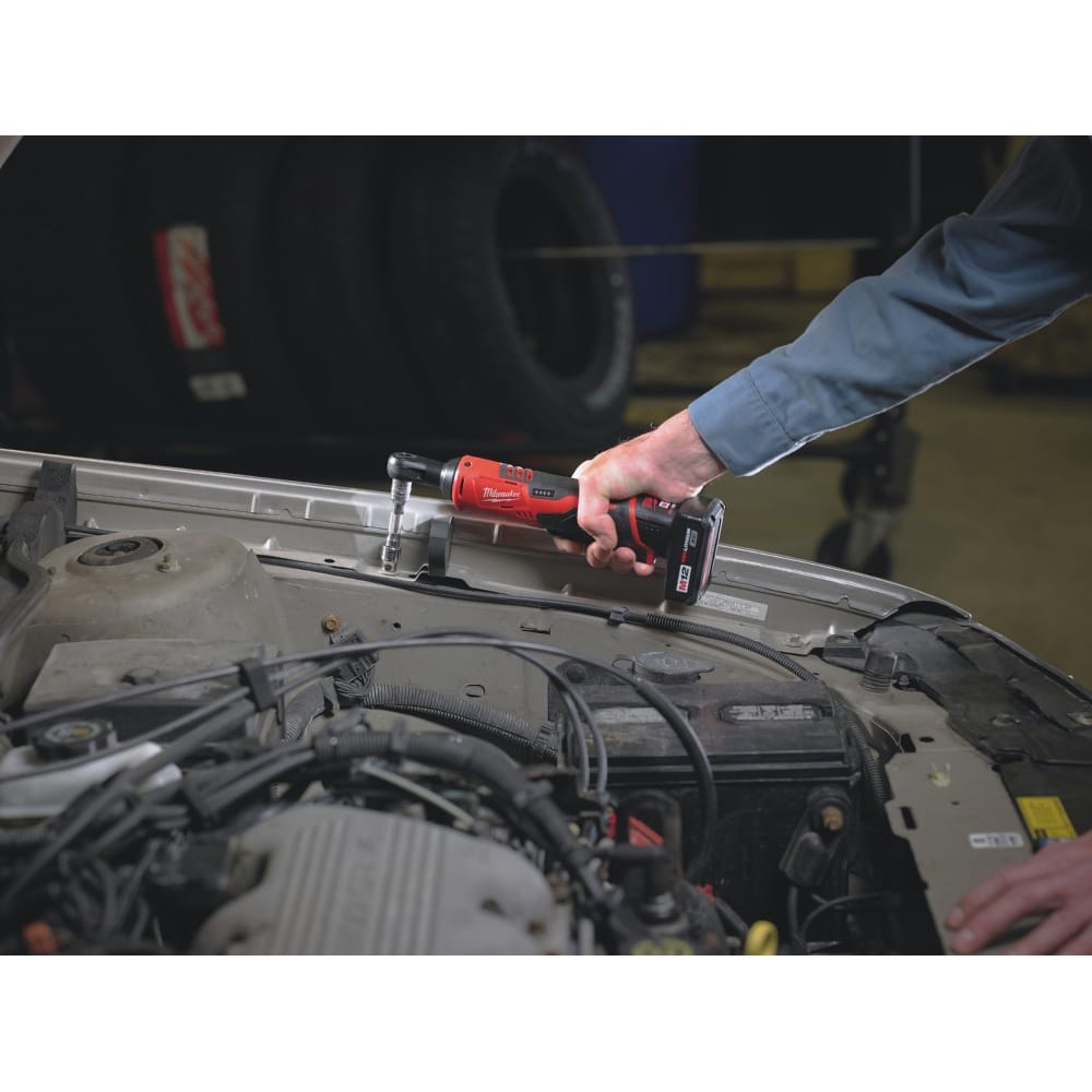 Трещітка акумуляторна безщіткова MILWAUKEE 3/8" (47 Нм) M12 IR-201B (ЗУ+1акк.Х2Ач+сумка)