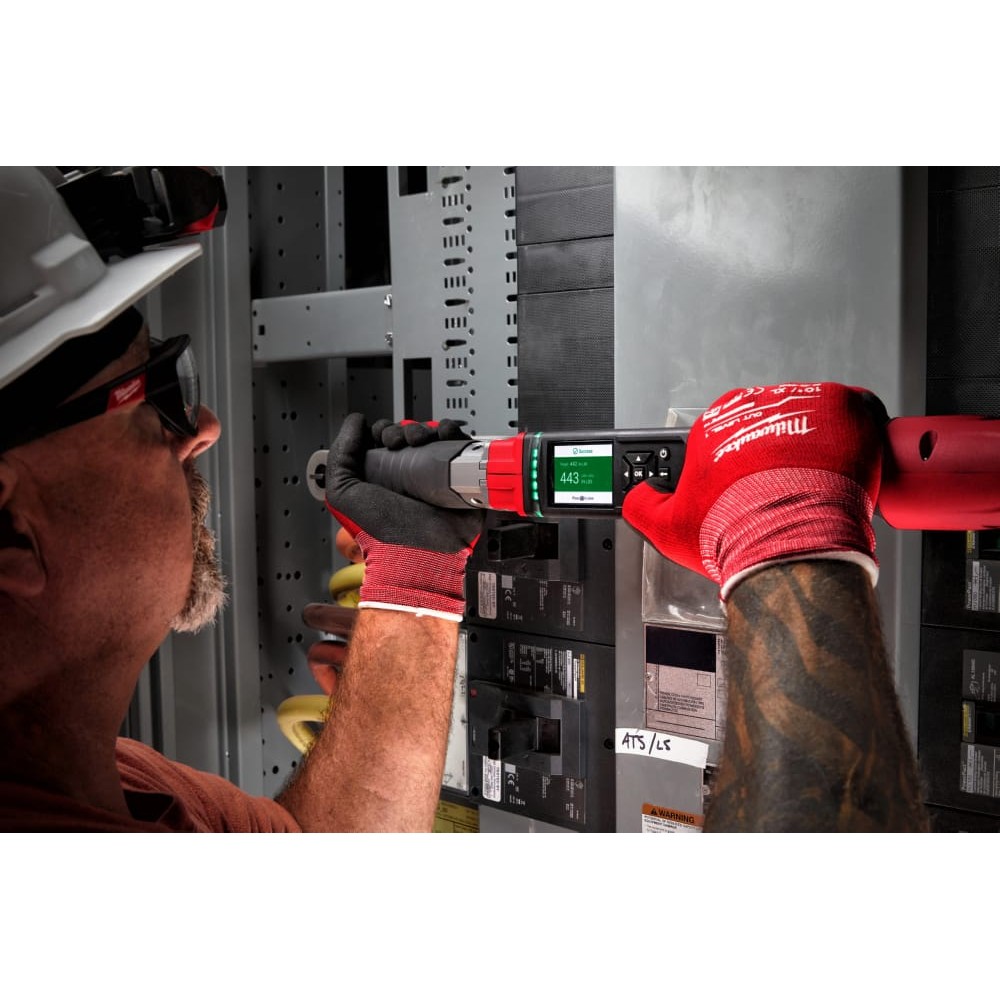 Ключ динамометричний електронний MILWAUKEE 3/8'' (13.6 - 135.6Нм) M12 ONEFTR38-201C(ЗУ+2Х2Ач+кейс)