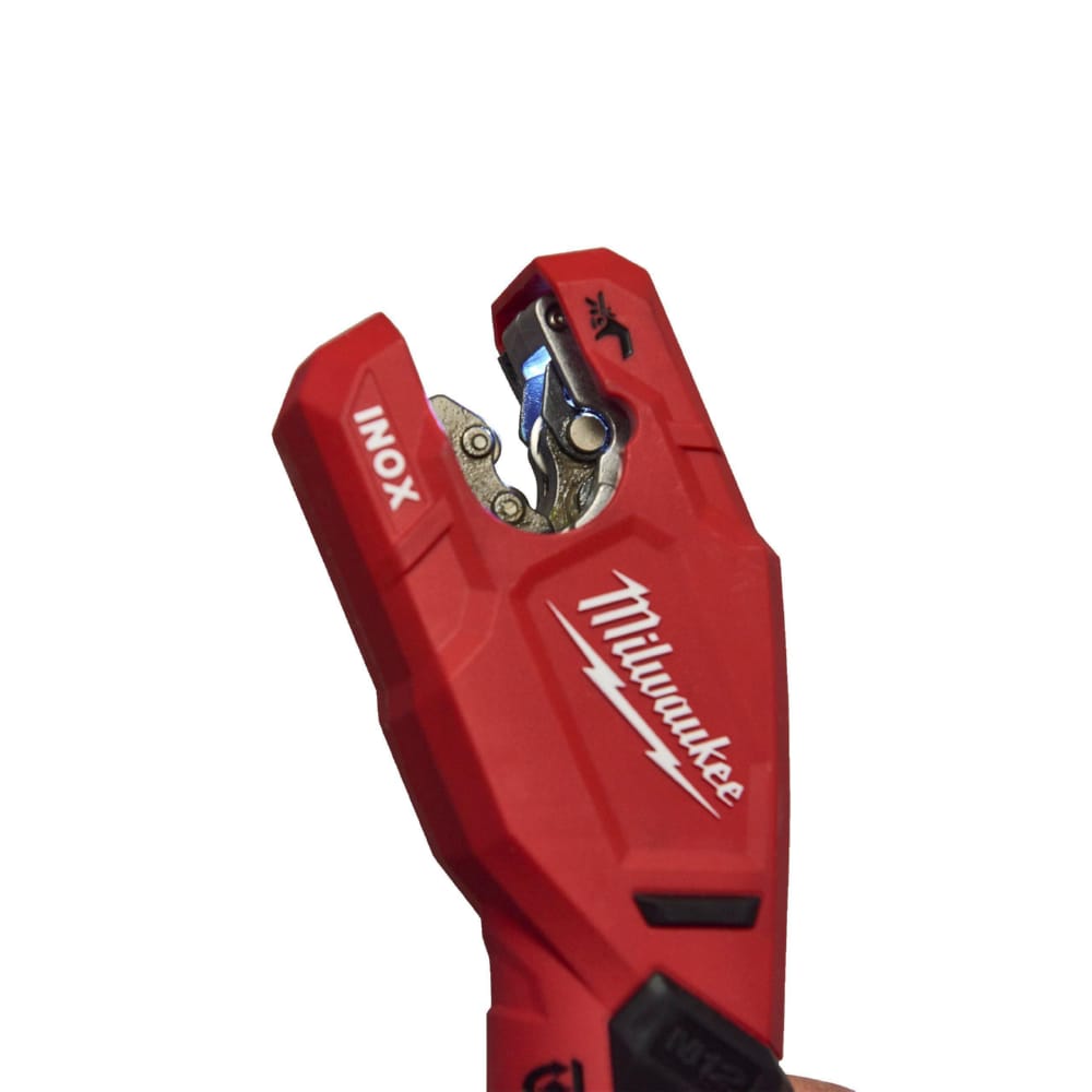 Труборез аккумуляторный по нержавеющей стали MILWAUKEE M12 PCSS-202C (ЗУ+2акк.Х2Ач+кейс)