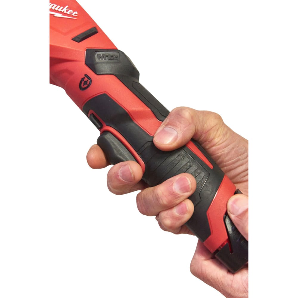 Труборез аккумуляторный по нержавеющей стали MILWAUKEE M12 PCSS-202C (ЗУ+2акк.Х2Ач+кейс)