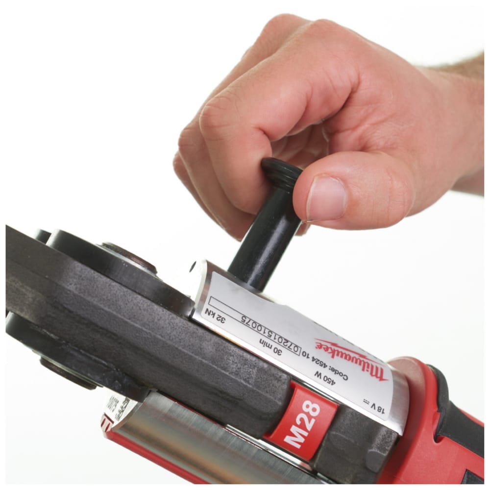 Обжимник гидравлический аккумуляторный для труб MILWAUKEE M18 BLHPT-202C (ЗУ+2Х2Ач+кейс)