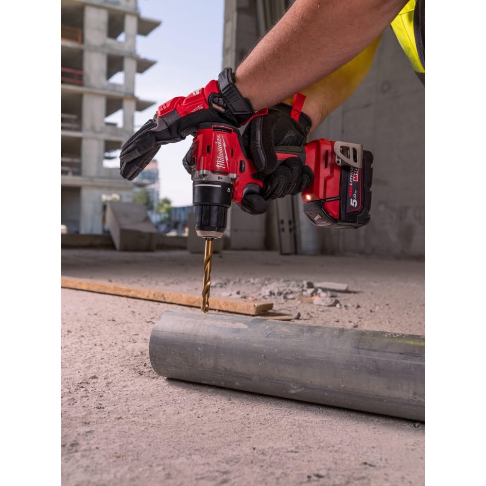 Дриль-шуруповерт акумуляторна безщіткова ударна MILWAUKEE M18 BLPDRC-502C (60Нм) (ЗУ+2Х5Ач+кейс)
