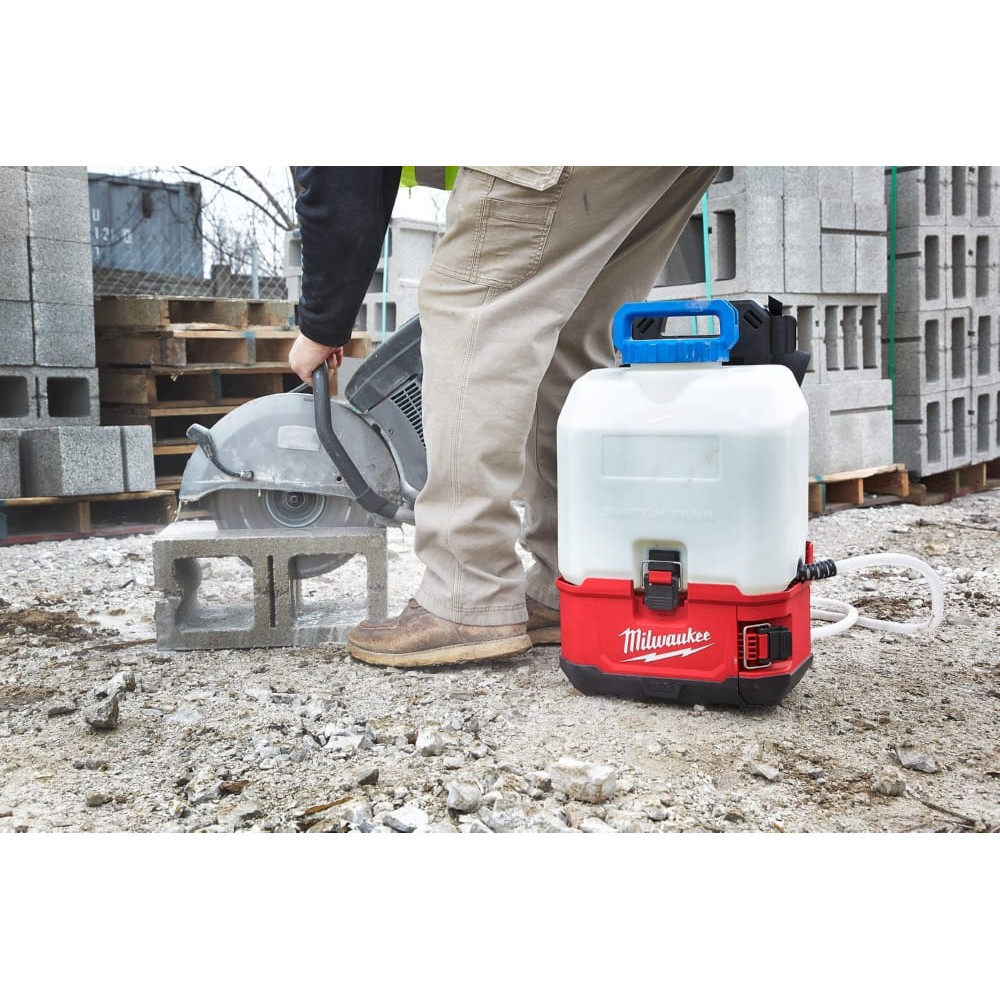 Обприскувач акумуляторний ранцевий MILWAUKEE M18 BPFPWS-0 SWITCH TANK™ для води (заміна на 4933
