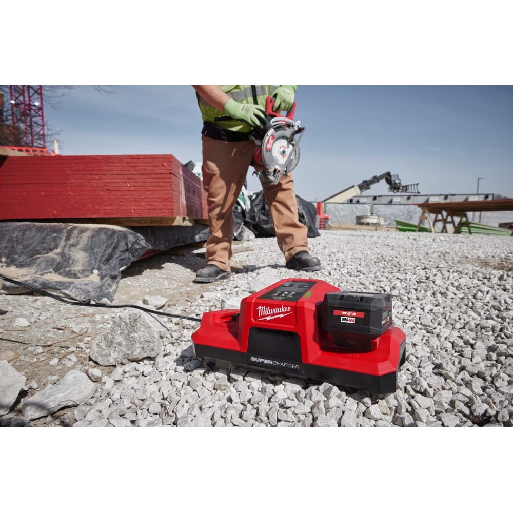 Зарядний пристрій MILWAUKEE M18 DBSC Dual SUPER CHARGER (заміна на 4932498557)