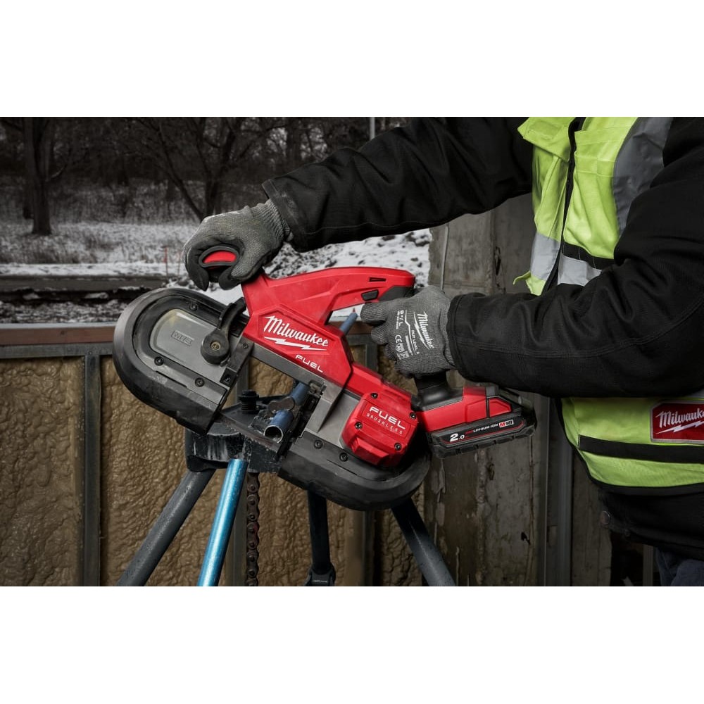 Пила ленточная аккумуляторная бесщёточная MILWAUKEE M18 FBS85-202C (ЗУ+2акк.Х2Ач+кейс)