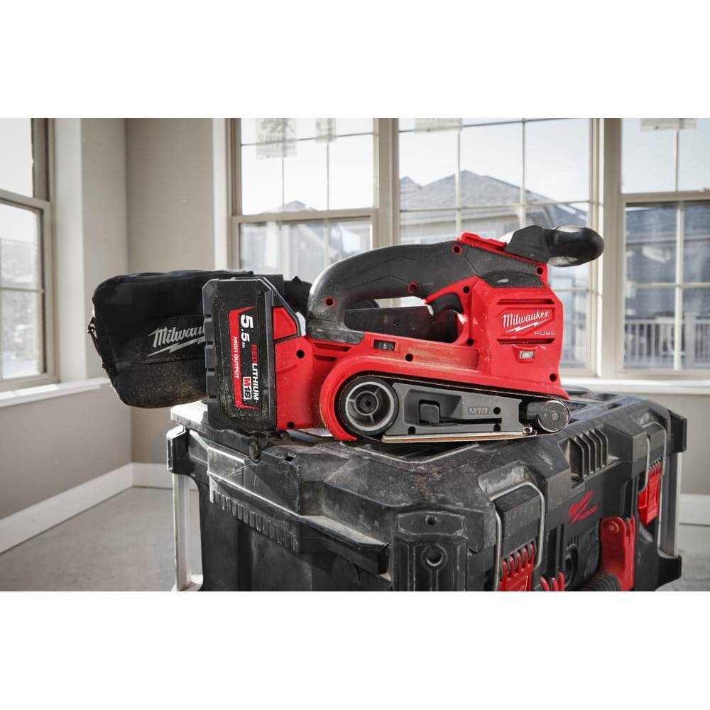 Шлифмашина ленточная аккумуляторная бесщеточная MILWAUKEE M18FBTS75-502X (ЗУ+2акк.Х5Ач+HDкейс)
