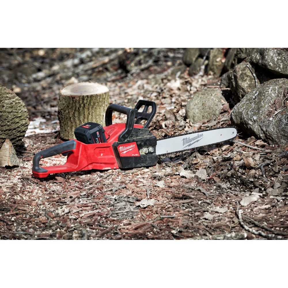 Пила ланцюгова акумуляторна безщіткова MILWAUKEE (шина 35см) M18 FCHS35-122 (ЗУ+2ак.Х12Ач) FORGE™