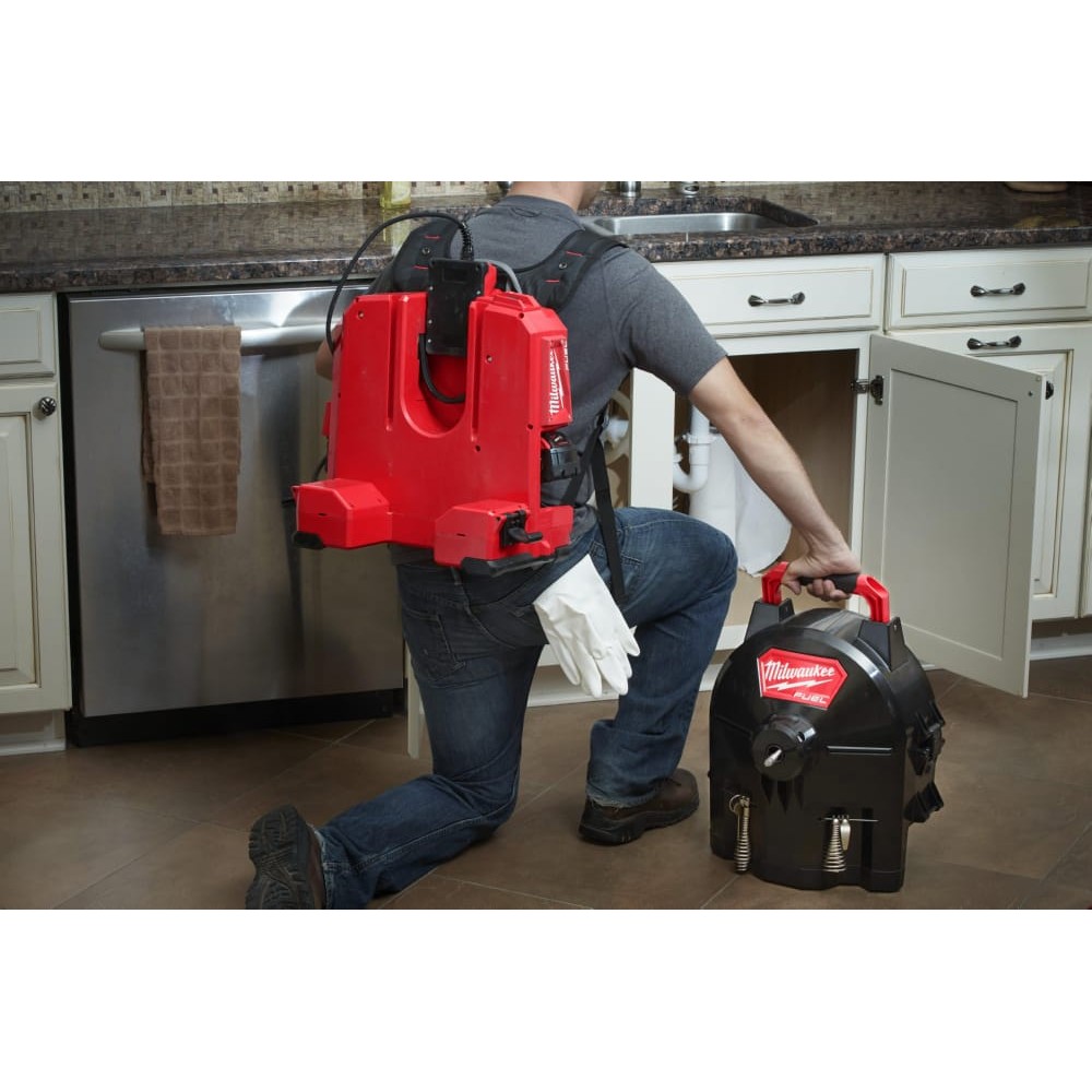 Машина прочистная аккумуляторная ранцевая MILWAUKEE M18 FFSDC16-502 трос 16мм (ЗУ+2акк.Х5Ач)