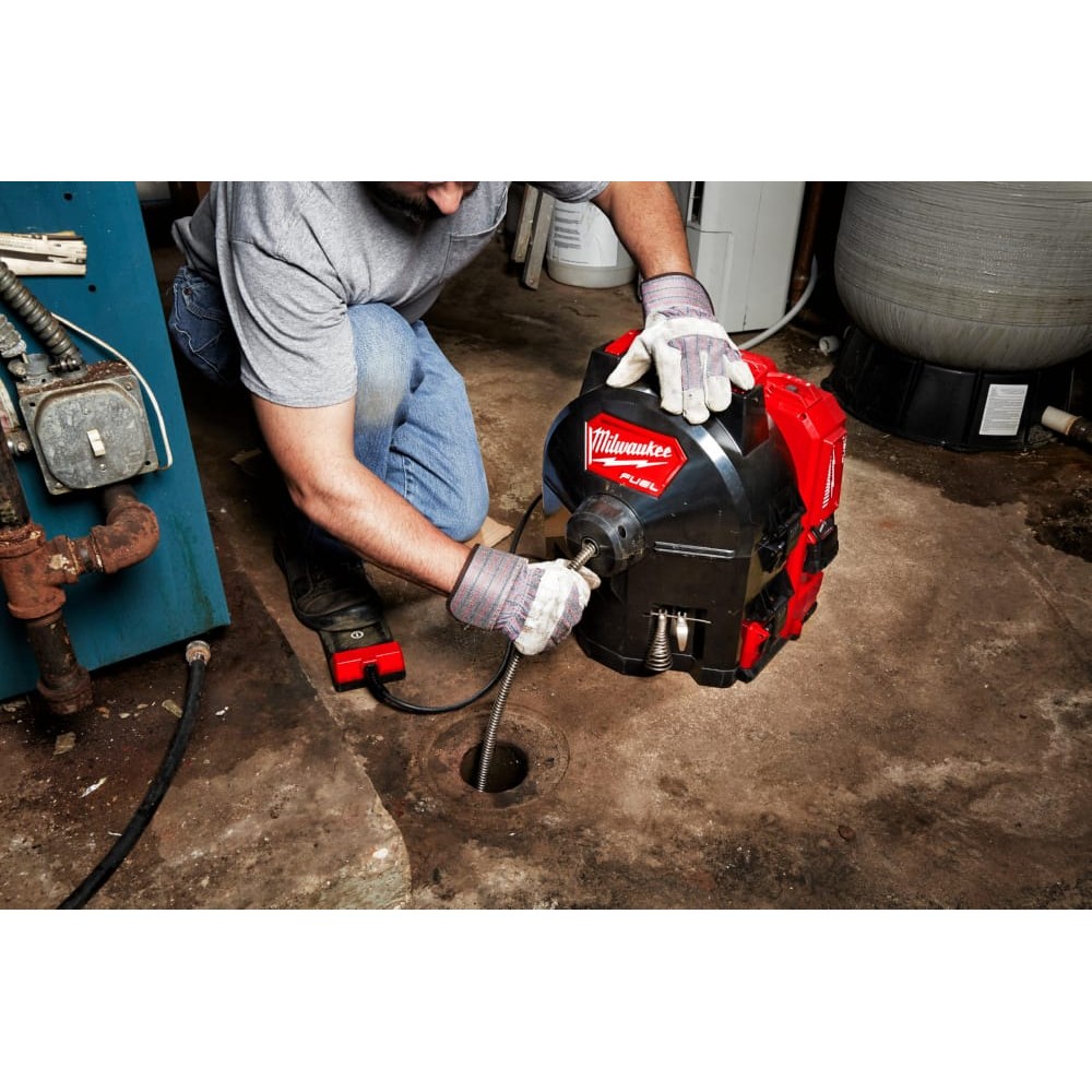 Машина прочистная аккумуляторная ранцевая MILWAUKEE M18 FFSDC16-502 трос 16мм (ЗУ+2акк.Х5Ач)