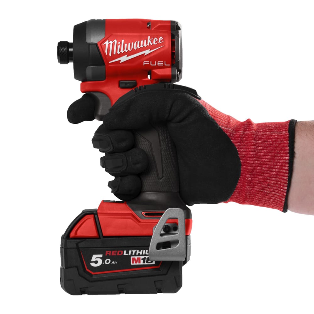 Шуруповерт ударный аккумуляторный бесщёточный MILWAUKEE (226 Нм) M18 FID3-502X (ЗУ+2ак.Х5Ач+HDкейс),