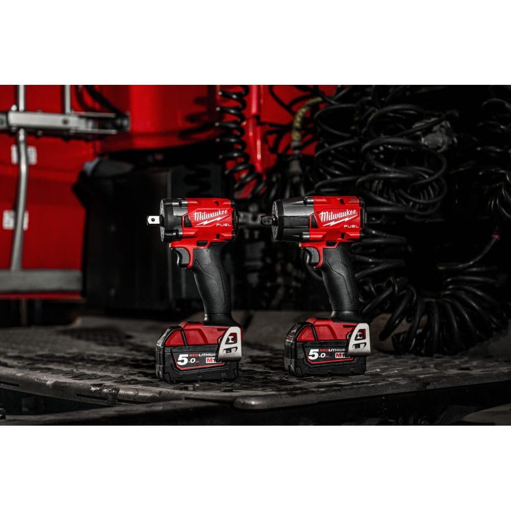 Гайковерт акумуляторний безщітковий MILWAUKEE 1/2'' (339Нм) M18 FIW2F12-502X, з кільцем (ЗУ+2Х5Ач)