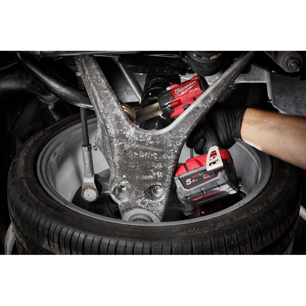 Гайковерт акумуляторний безщітковий MILWAUKEE 1/2'' (339Нм) M18 FIW2F12-502X, з кільцем (ЗУ+2Х5Ач)