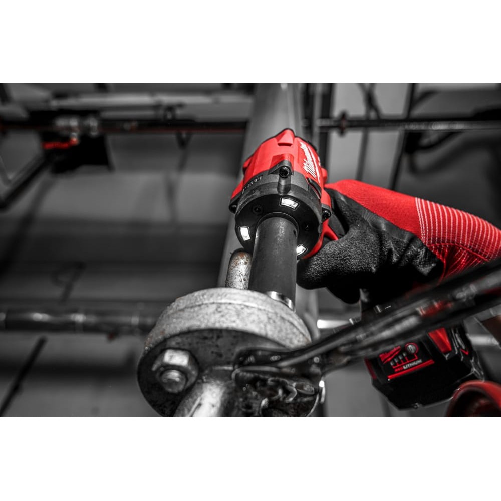 Гайковерт аккумуляторный бесщеточный MILWAUKEE 1/2\" (339 Нм) M18 FIW2P12-502X, с пином (ЗУ+2Х5Ач)