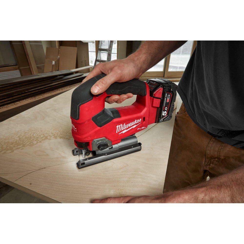 Пила лобзикова акумуляторна безщіткова MILWAUKEE M18 FJS-502X (ЗУ+2акк.Х5Ач+HDкейс)