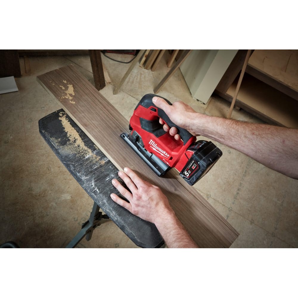 Пила лобзикова акумуляторна безщіткова MILWAUKEE M18 FJS-502X (ЗУ+2акк.Х5Ач+HDкейс)